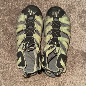 Keen Women’s Light Green Whisper Outdoor Sandals